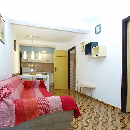 Apartments Branko 1348 Pula Bagian luar foto