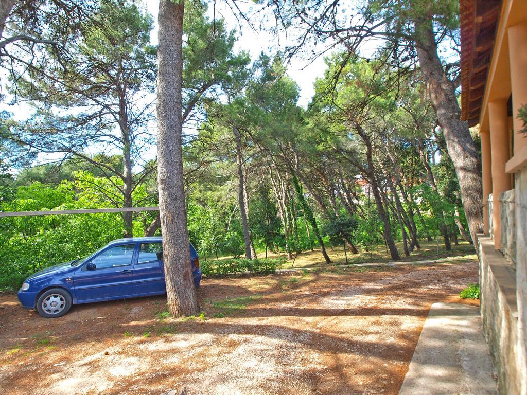 Apartments Branko 1348 Pula Bagian luar foto