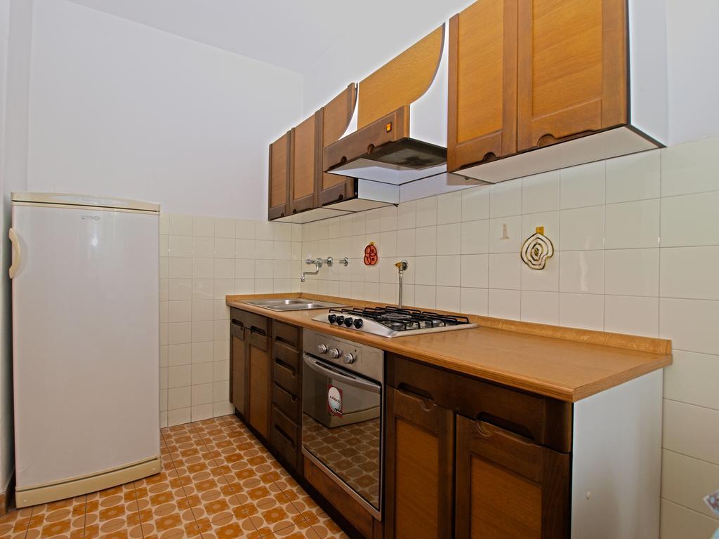 Apartments Branko 1348 Pula Bagian luar foto