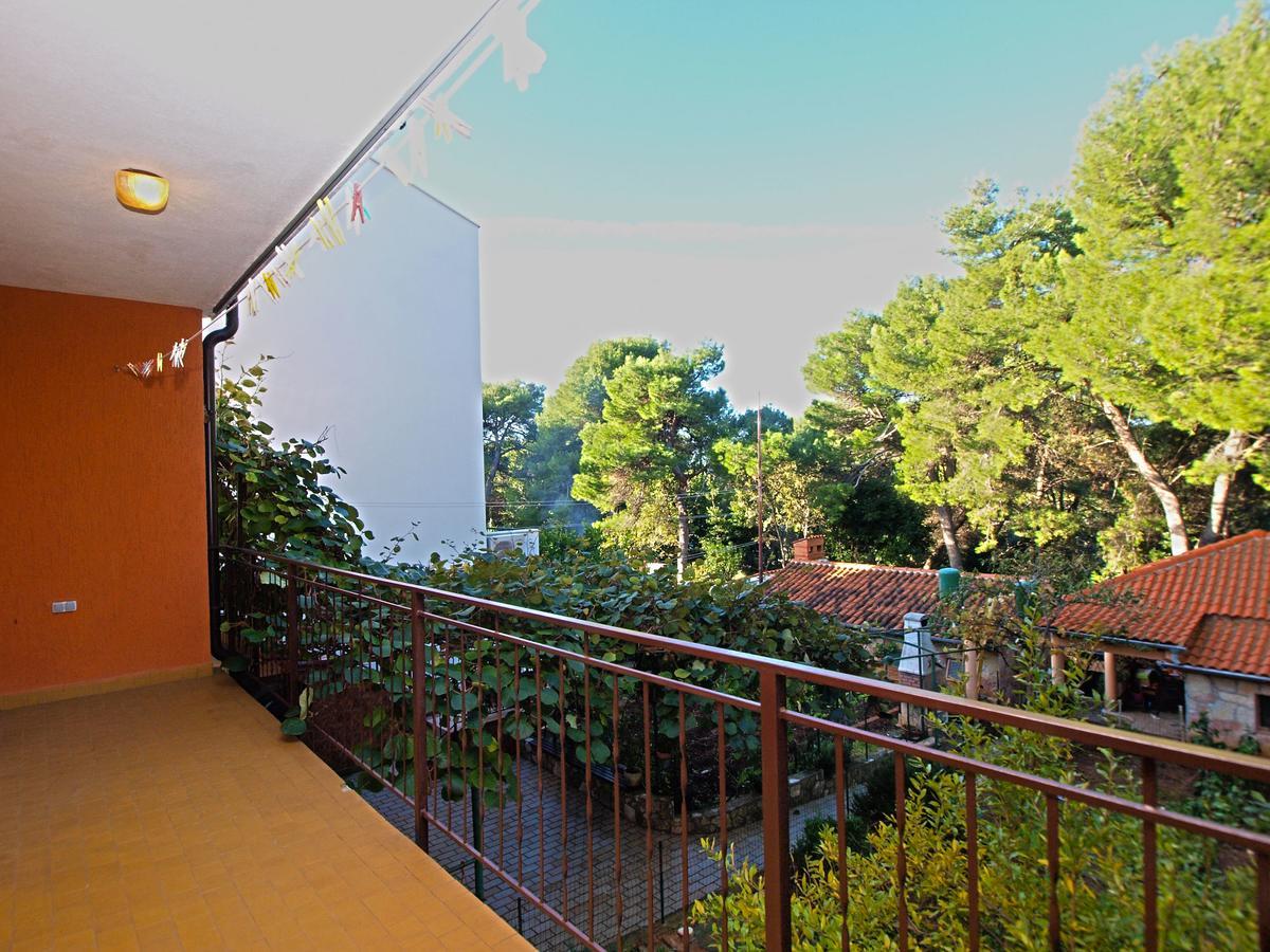 Apartments Branko 1348 Pula Bagian luar foto